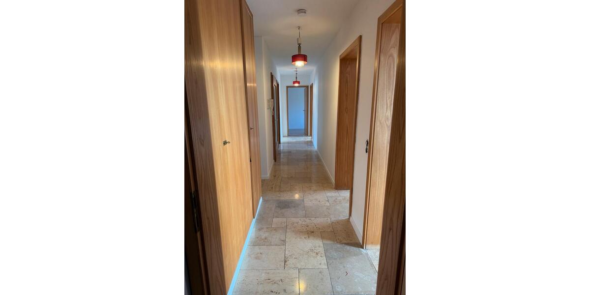 Etagenwohnung Rutesheim - 5 Zimmer, 123 m&sup2;, 1.350&euro; | Angebot:25393821