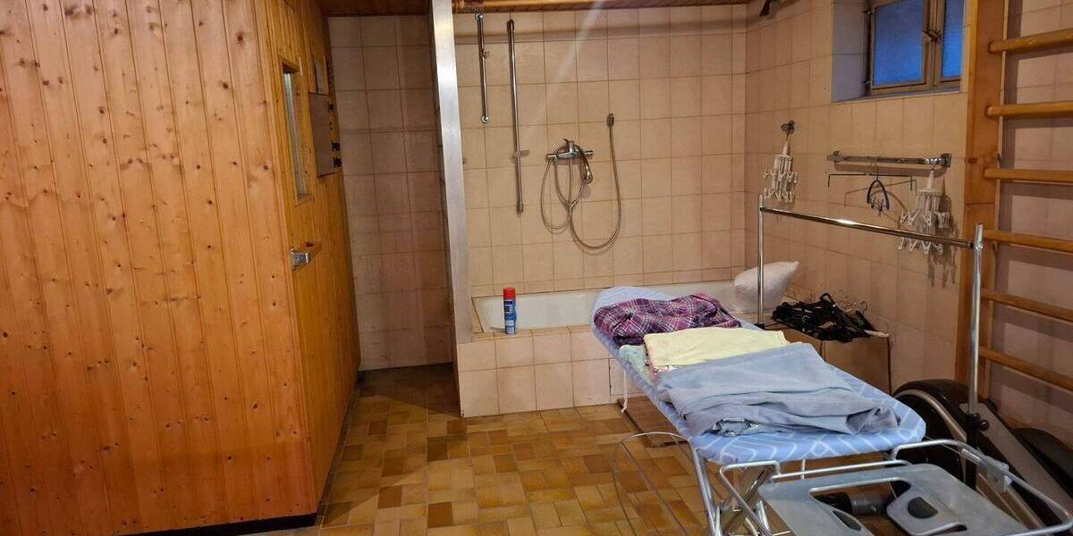 Mehrfamilienhaus, Wohnhaus Moers Kapellen-Mitte - 449.000&euro; | Angebot:23943554