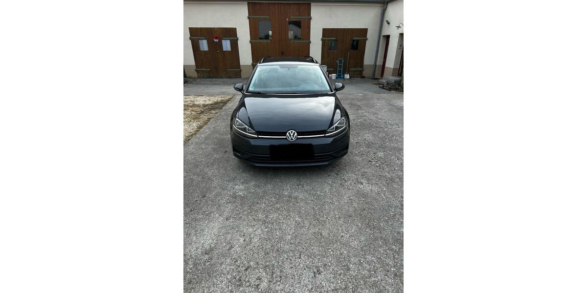 VW Golf 110.000 km 11.100 &euro; Nördlingen 86720