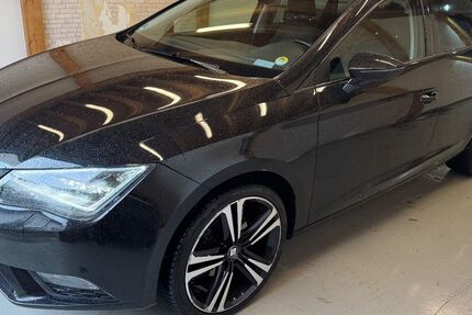 Seat Leon 240.711 km 7.880 € Korb 71404