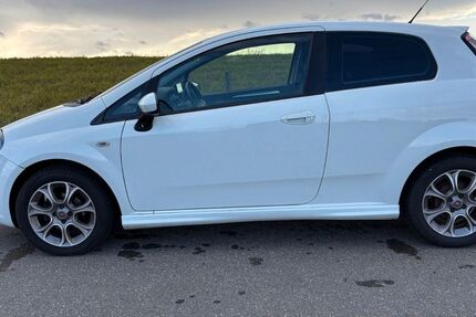 Fiat Punto 188.000 km 2.400 &euro; Rees 46459