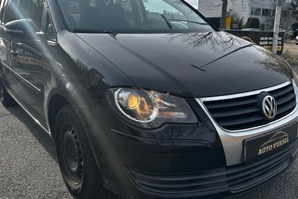 VW Touran 304.000 km 1.790 &euro; Heppenheim 64646