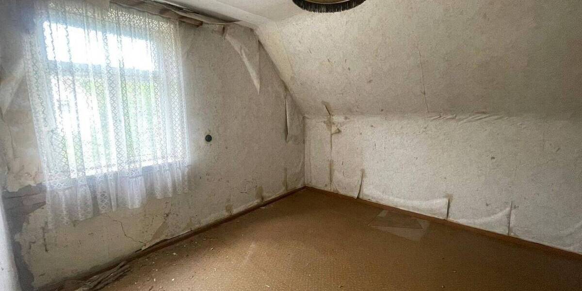 Einfamilienhaus Bernsdorf Großgrabe - 7 Zimmer, 100 m&sup2;, 30.000&euro; | Angebot:25999700