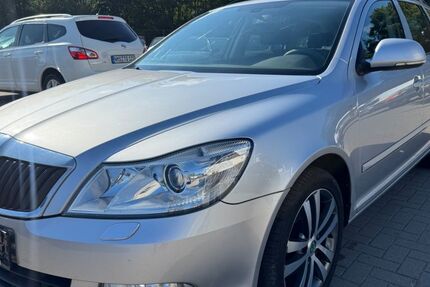 Skoda Octavia 232.144 km 2.490 € Neumünster 24539