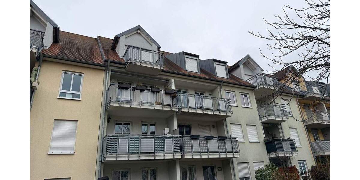 Moderne Wohnung mit Balkon in Roth (91154) nach Renovierung mit Tiefgaragenstellplatz 3 zimmer