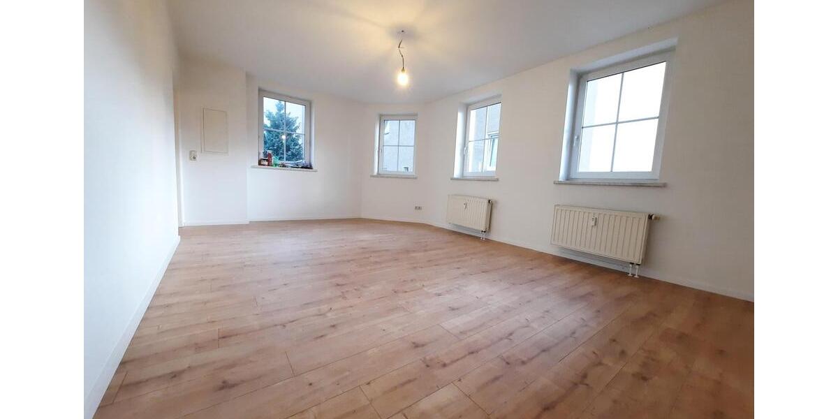 Einfamilienhaus Limbach-Oberfrohna Oberfrohna - 3 Zimmer, 77 m&sup2;, 480&euro; | Angebot:26250266