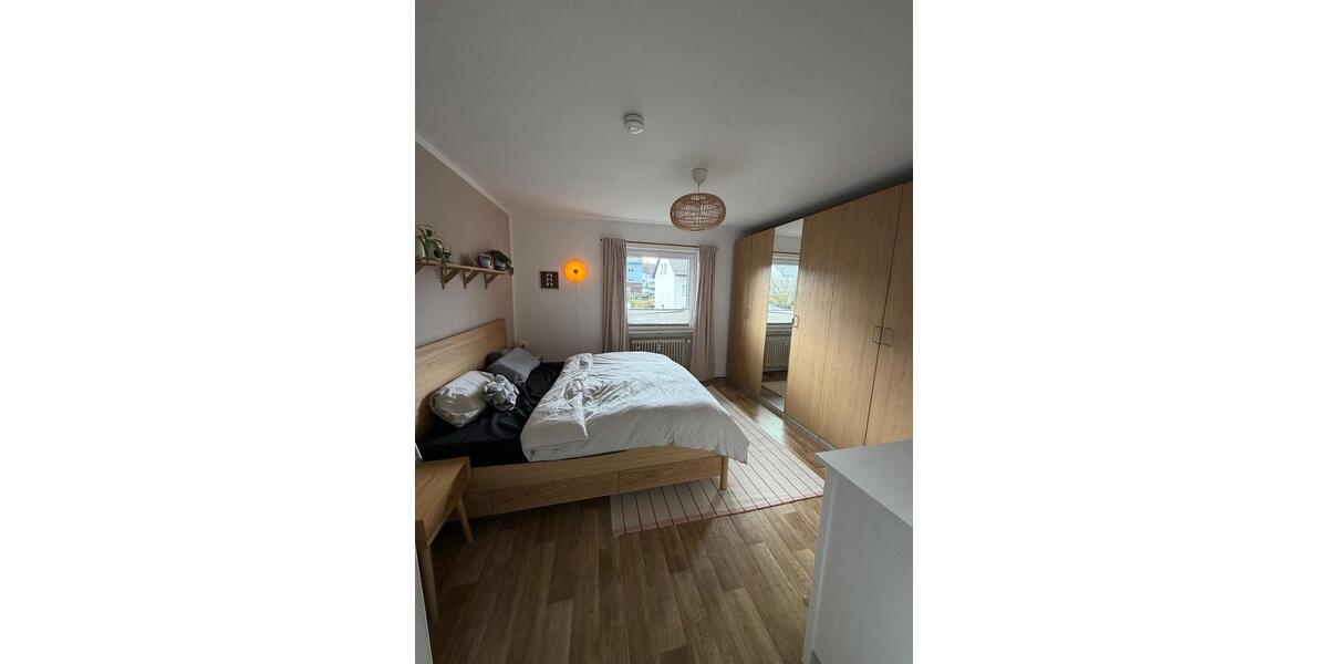 Etagenwohnung Bamberg Am Bruderwald - 3 Zimmer, 90 m&sup2;, 1.035&euro; | Angebot:26378752