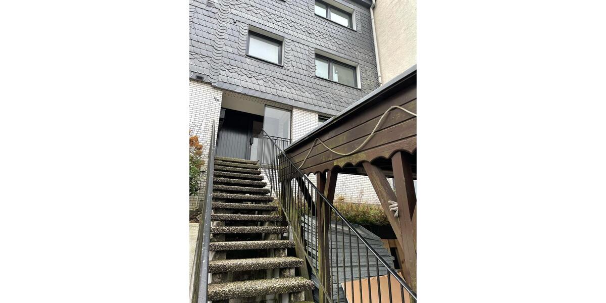 Reihenhaus Wuppertal Gemarkung Elberfeld - 5 Zimmer, 165 m&sup2;, 1.800&euro; | Angebot:25975942