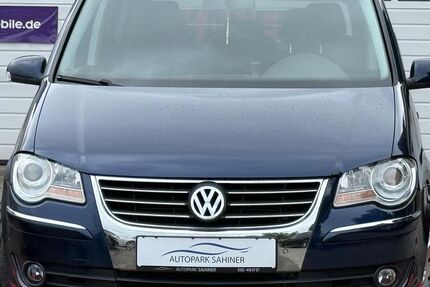 VW Touran 156.399 km 3.999 &euro; VÖHRINGEN (LANDKREIS ROTTWEIL BEI STUTTGART) 72189