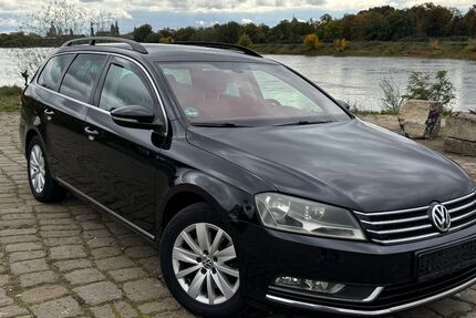 VW Passat 305.745 km 6.490 € Dresden 01109
