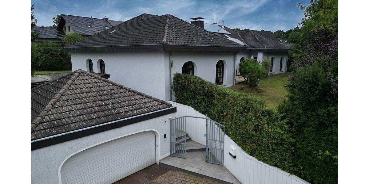 Einfamilienhaus Hofgeismar Schöneberg - 8 Zimmer, 302 m&sup2;, 549.000&euro; | Angebot:24423946