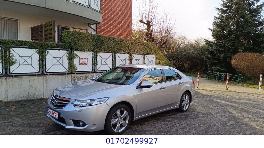 Honda Accord 55.700 km 11.999 &euro; Oberhausen 46145