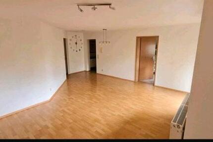 Helle 3 Zimmer Wohnung zimmer