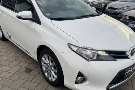 Toyota Auris 270.000 km 4.750 &euro; Weilbach 63937
