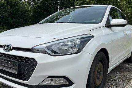 Hyundai i20 170.000 km 3.490 &euro; Haiger 35708