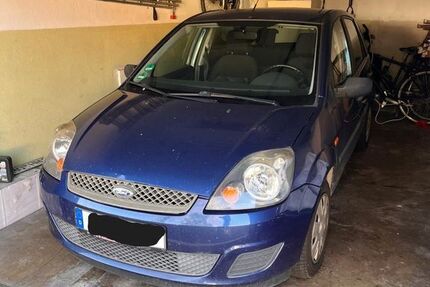 Ford Fiesta 160.000 km 1.800 &euro; Halle (Saale) 06108