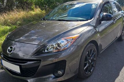 Mazda 3 152.000 km 5.899 &euro; Dresden 01099