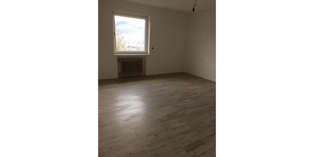 Etagenwohnung Murrhardt - 4.5 Zimmer, 100 m&sup2;, 1.100&euro; | Angebot:26681892