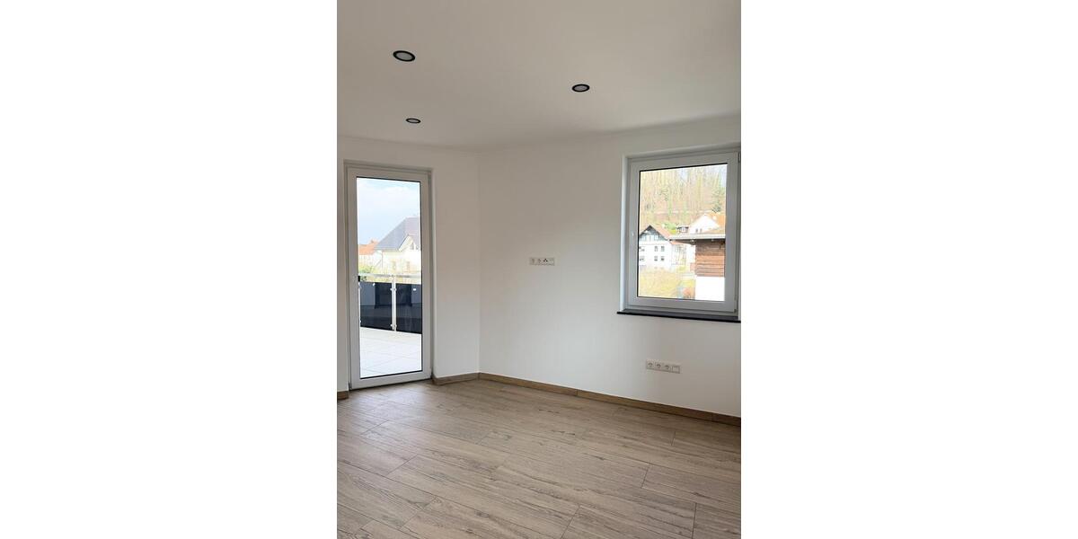 Einfamilienhaus Warburg - 5 Zimmer, 230 m&sup2;, 2.050&euro; | Angebot:26183253