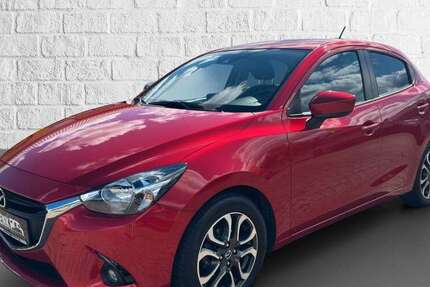 Mazda 2 33.660 km 11.390 &euro; Ilmenau 98693