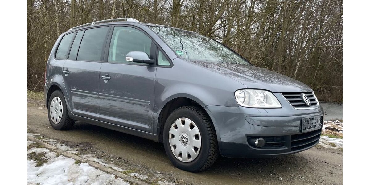 VW Touran 223.000 km 3.490 &euro; Bremen 28197