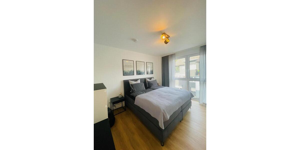 Erdgeschoßwohnung Solingen Aufderhöhe - 4 Zimmer, 113 m&sup2;, 1.797&euro; | Angebot:24687926