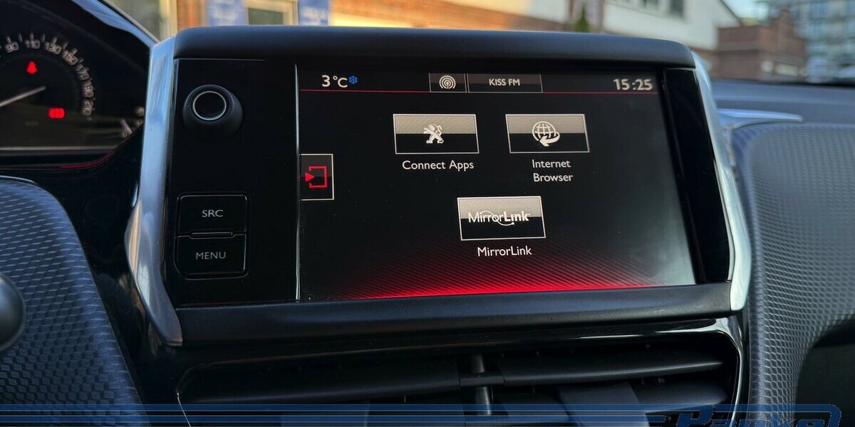 Peugeot 208 Allure*GT-Line*Pano*U-Connect*SHZ*R-Cam* 156.392 km 8.280 &euro; Berlin 13187