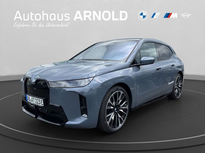 BMW iX 8.087 km 90.900 € Hösbach 63768