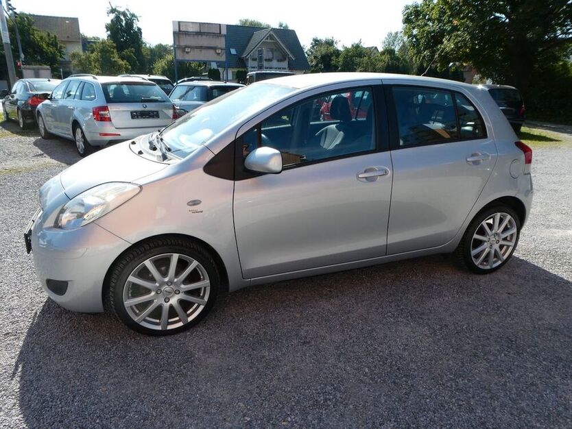 Yaris