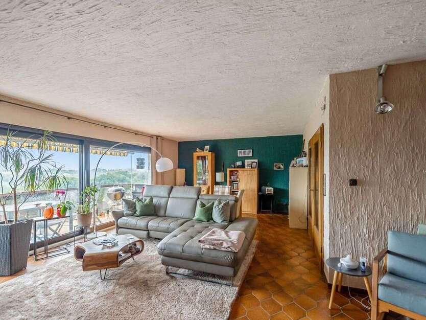Haus zum Kaufen in Altena 185.000 € 192 m²