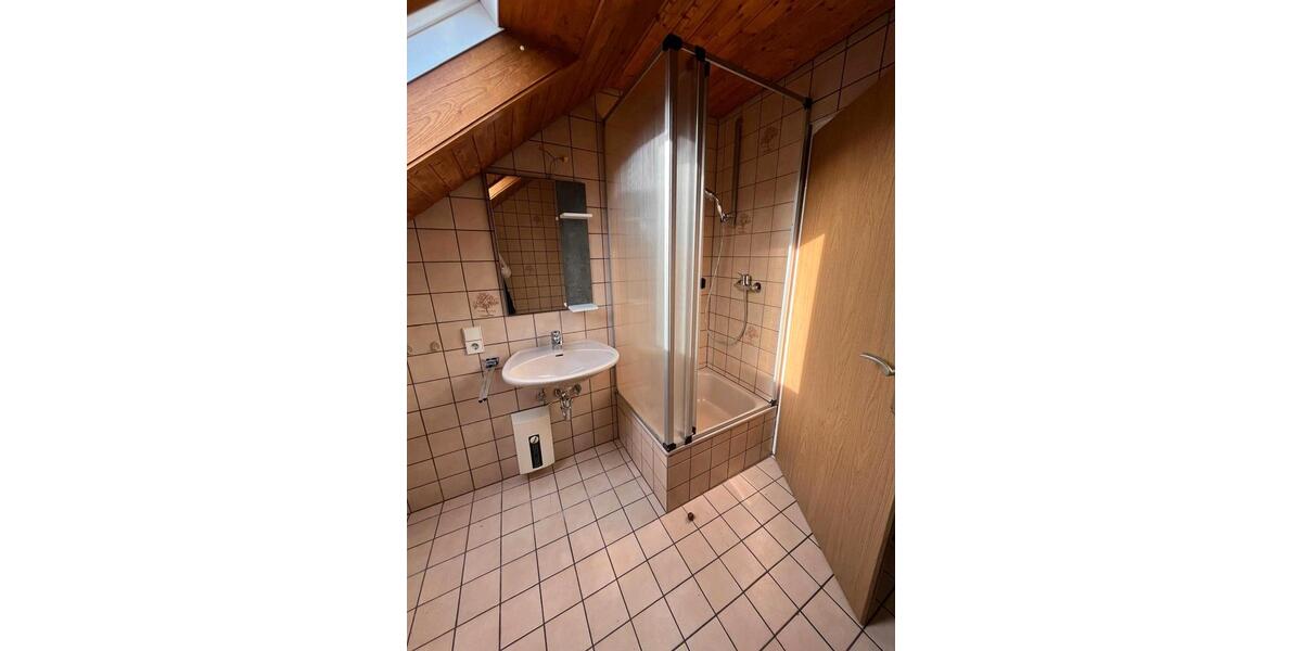 Etagenwohnung Schramberg - 5 Zimmer, 119 m&sup2;, 1.000&euro; | Angebot:25405696