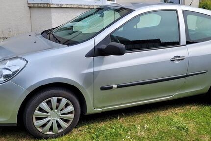 Renault Clio 150.000 km 2.200 &euro; Rhauderfehn 26817
