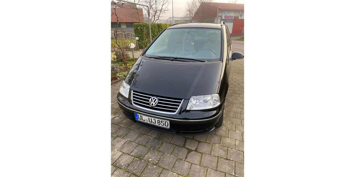 VW Sharan 261.000 km 5.600 € Rammingen 89192