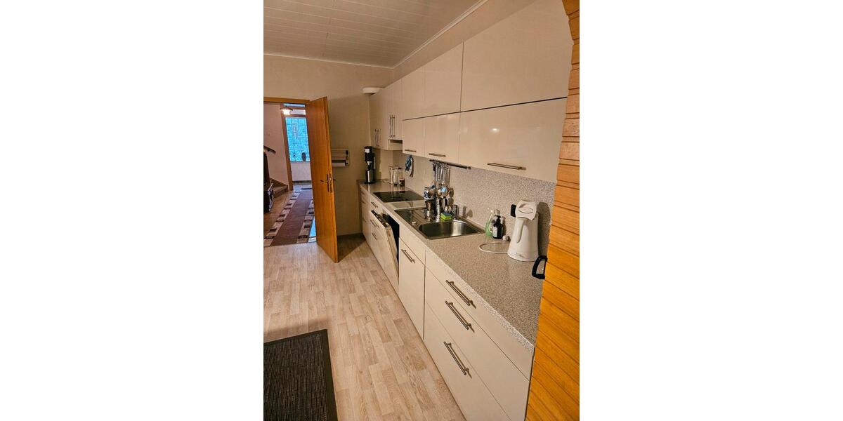 Einfamilienhaus Marburg Cappel - 8 Zimmer, 210 m&sup2;, 340.000&euro; | Angebot:26763170