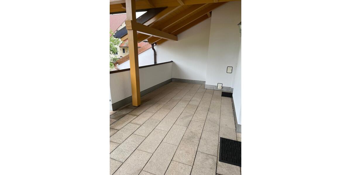 Etagenwohnung Adlkofen - 2 Zimmer, 89 m&sup2;, 770&euro; | Angebot:26461536