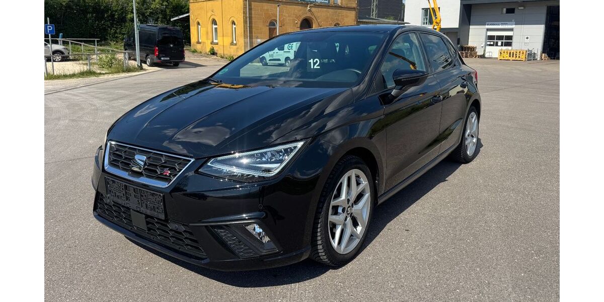 Seat Ibiza 72.000 km 15.300 &euro; Essingen­­­ 73457