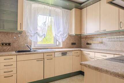 Haus Stockheim - 7 Zimmer, 176 m&sup2;, 297.000&euro; | Angebot:26189448