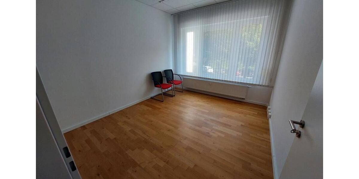 Etagenwohnung Pirmasens - 7 Zimmer, 200 m&sup2;, 1.600&euro; | Angebot:26534981