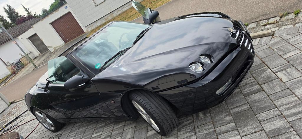 Alfa Romeo Spider 99.000 km 7.600 &euro; Train 93358