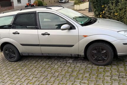 Ford Focus 128.000 km 750 &euro; Weilrod 61276
