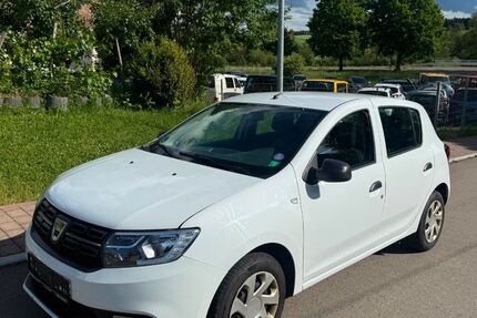Dacia Sandero 126.000 km 3.399 &euro; Dunningen 78655