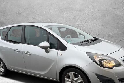 Opel Meriva 108.000 km 4.499 &euro; Detmold 32758