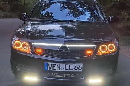 Opel Vectra 193.000 km 2.690 &euro; Weiden 92637