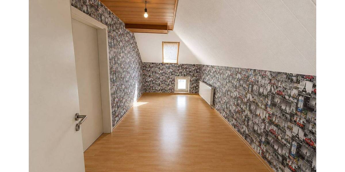 Einfamilienhaus Unna - 8 Zimmer, 138 m&sup2;, 220.000&euro; | Angebot:26512819