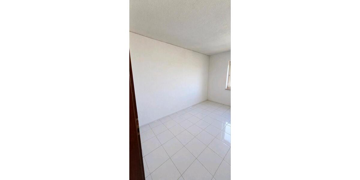 Dachgeschoßwohnung Gießen Schlangenzahl - 2 Zimmer, 45 m&sup2;, 515&euro; | Angebot:26272953