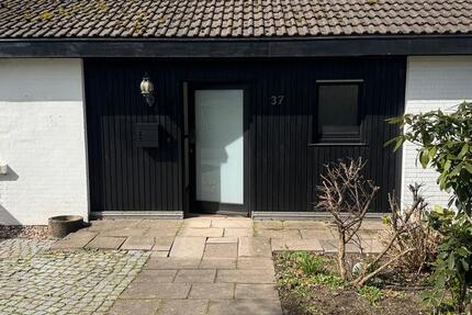 Haus Much - 5 Zimmer, 180 m&sup2;, 1.600&euro; | Angebot:25982319