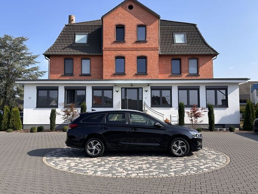 i30