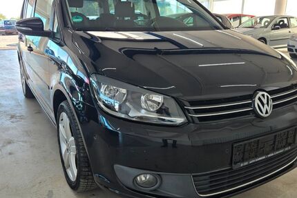VW Touran 139.982 km 9.999 &euro; Rheinberg 47495