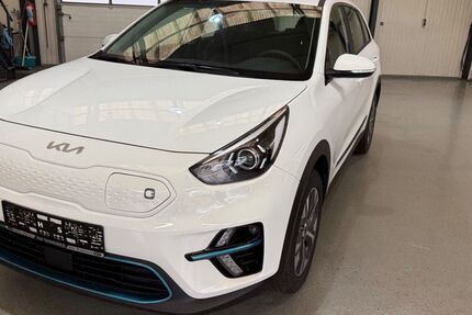 Kia Niro 32.374 km 17.900 € Seevetal 21217