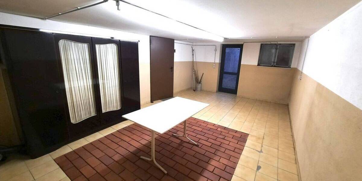 Einfamilienhaus Kriftel - 8 Zimmer, 251 m&sup2;, 1.080.000&euro; | Angebot:25968360